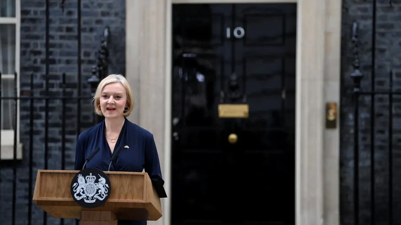 İngiltere Başbakanı Liz Truss istifa etti