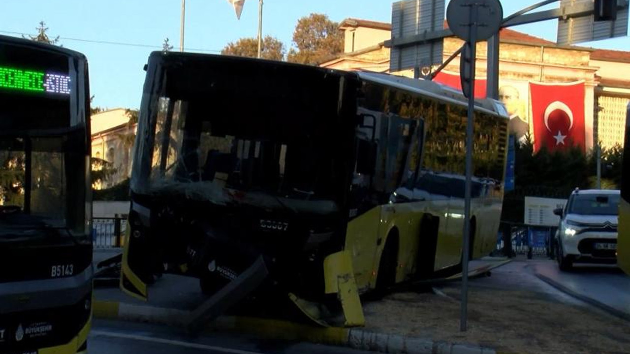 Küçükçekmece'de İETT otobüsü yoldan çıktı