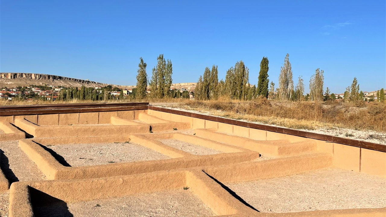 Aşıklı Höyük'teki kazılarda yaklaşık 9 bin 500 yıllık ambarlar bulundu