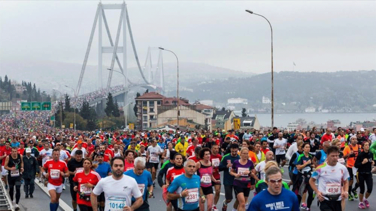 Yarın 44. İstanbul Maratonu için yollar trafiğe kapatılacak