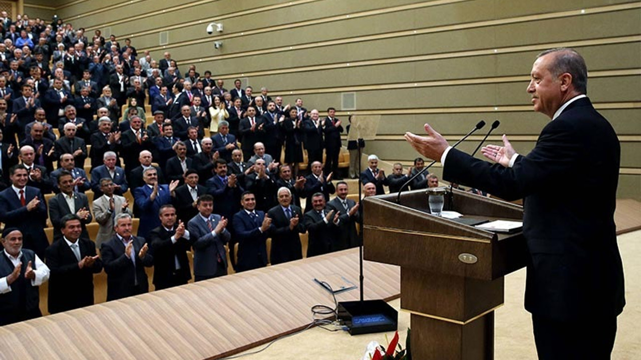 'Kürdüm demek hak Kürtçülük yapmak değil'