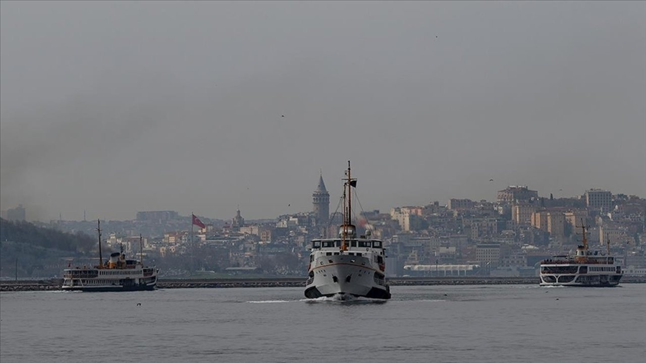 İstanbul Boğazı'nda gemi trafiği çift yönlü kapatıldı