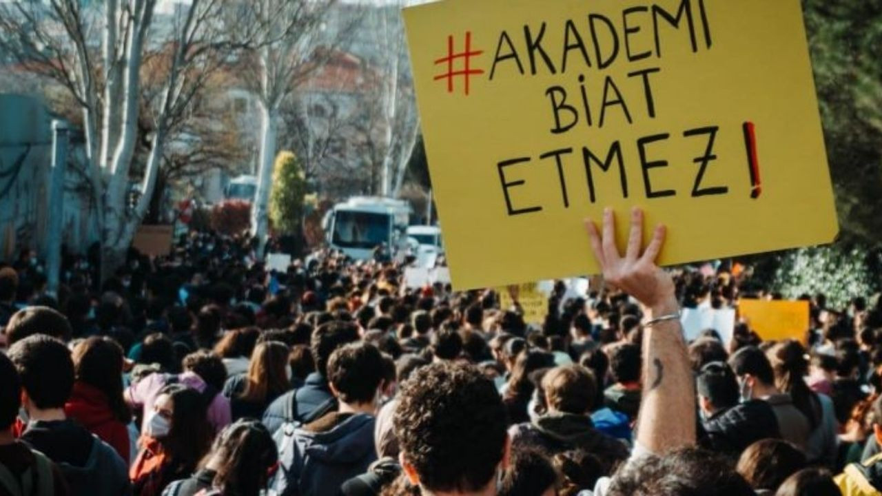 CHP'li Özdemir: Boğaziçi ciddi bir 'çökertme' sürecinden geçiyor