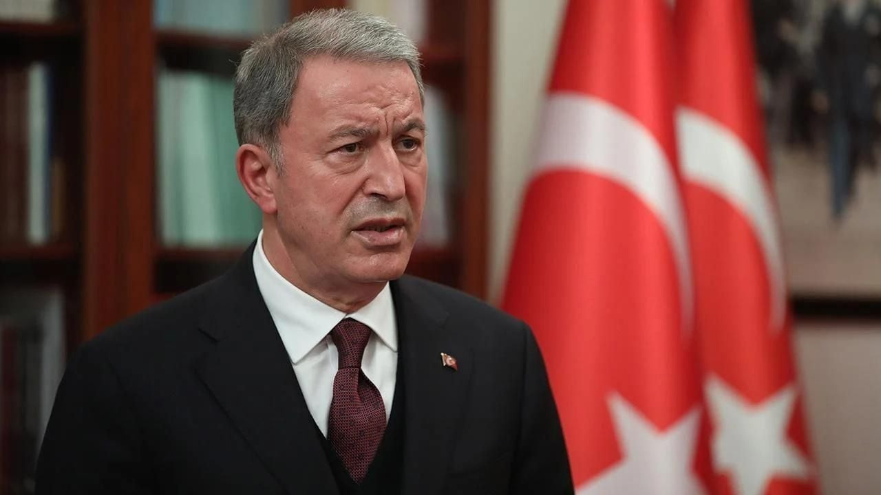 Bakan Akar'dan 'Nah alırsın' açıklaması: Biraz abartılı cevap verdim