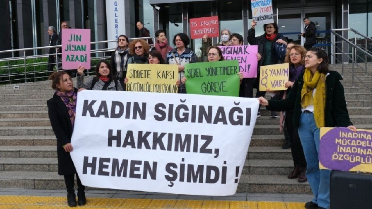 Kadınlar sığınma evi sözünü tutmayan Şişli Belediyesi'ni protesto etti