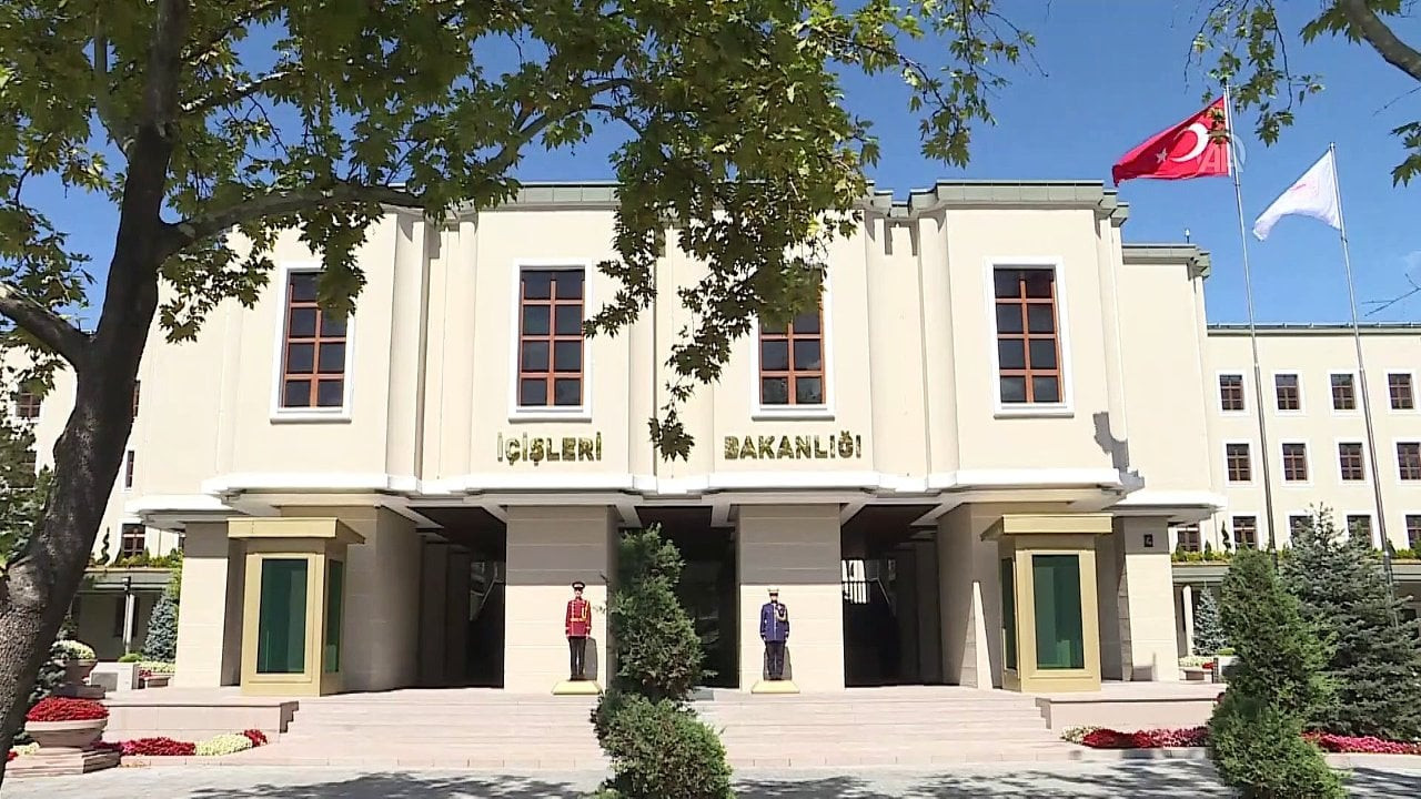 İçişleri Bakanlığı'ndan yalanlama: Yabancı elçiliklere ve kuruluşlara güvenlik uyarısı yapılmadı