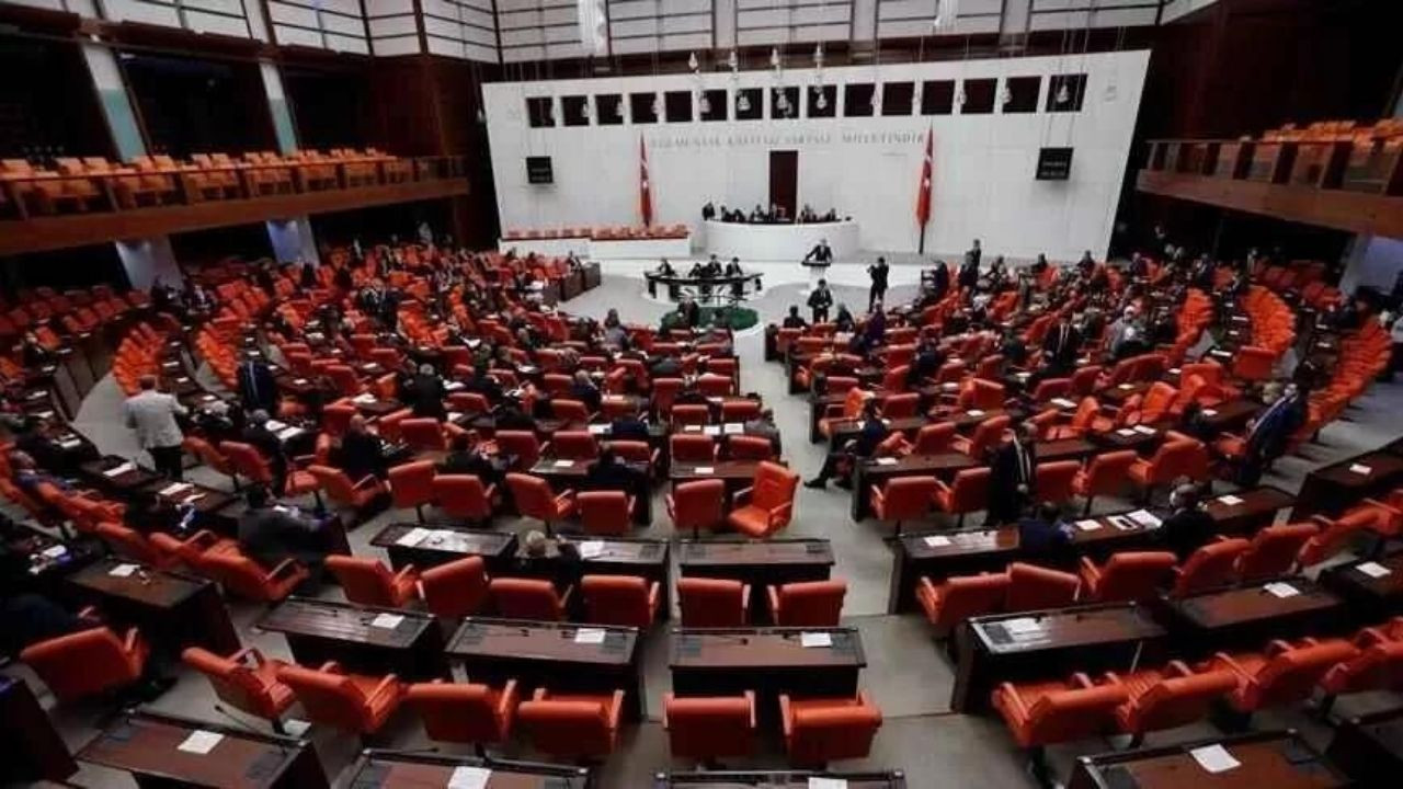 HDP Alevi Masası: Alevilere hakaret eden din öğretmeni neden görevden alınmadı?