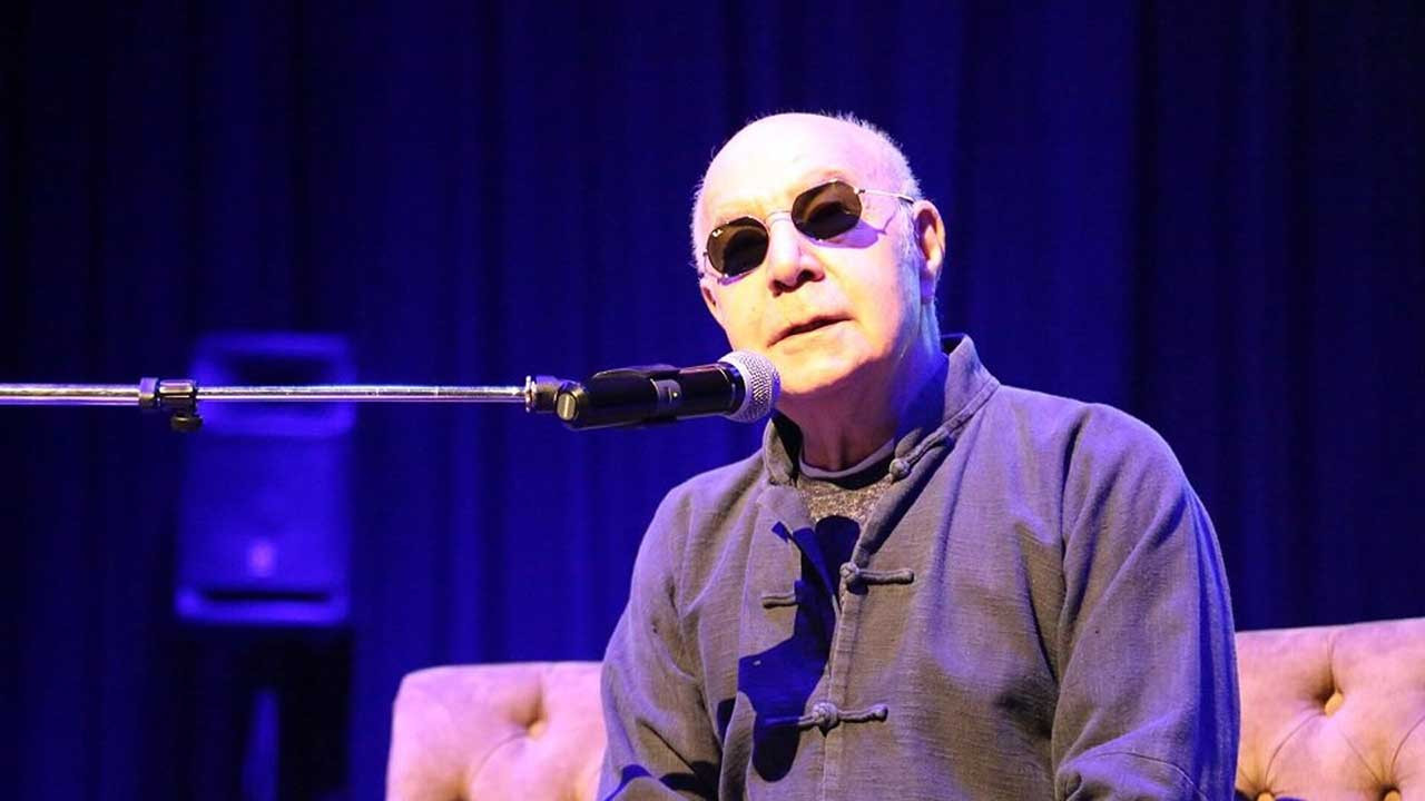 Mazhar Alanson yeniden gündemde: Bodrum-Medine arası 'Yandım yandım'