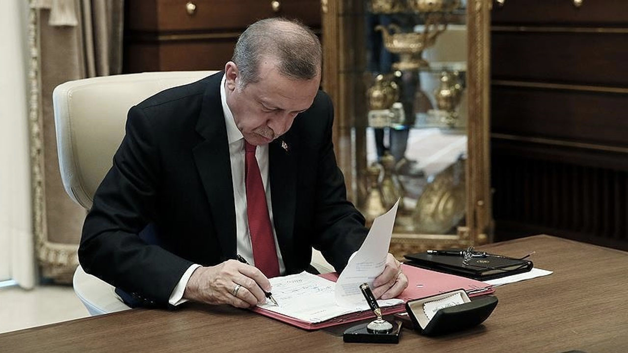 Erdoğan 13 üniversiteye rektör atadı