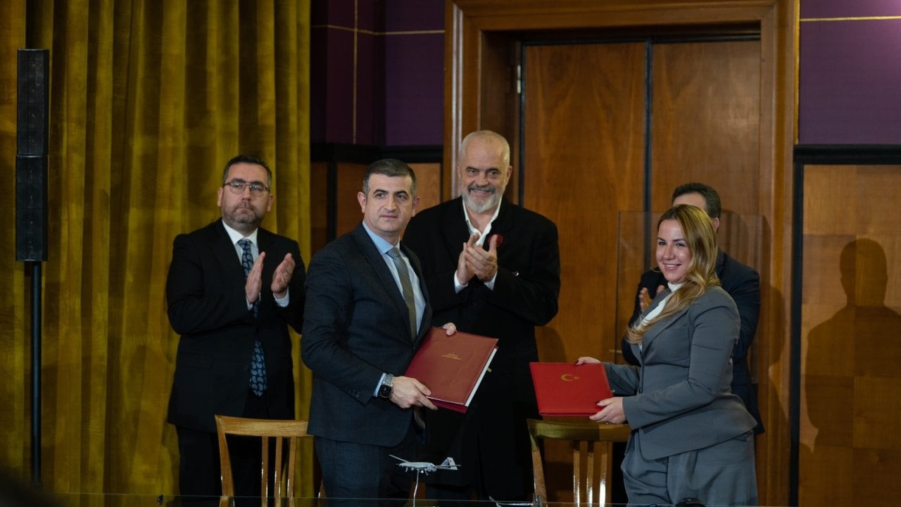 Arnavutluk, Türkiye'den üç Bayraktar SİHA'sı satın aldı