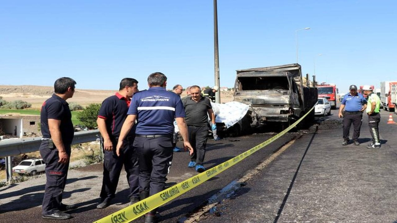 İki kişinin yanarak öldüğü kazada kamyon şoförüne altı yıl hapis cezası verildi