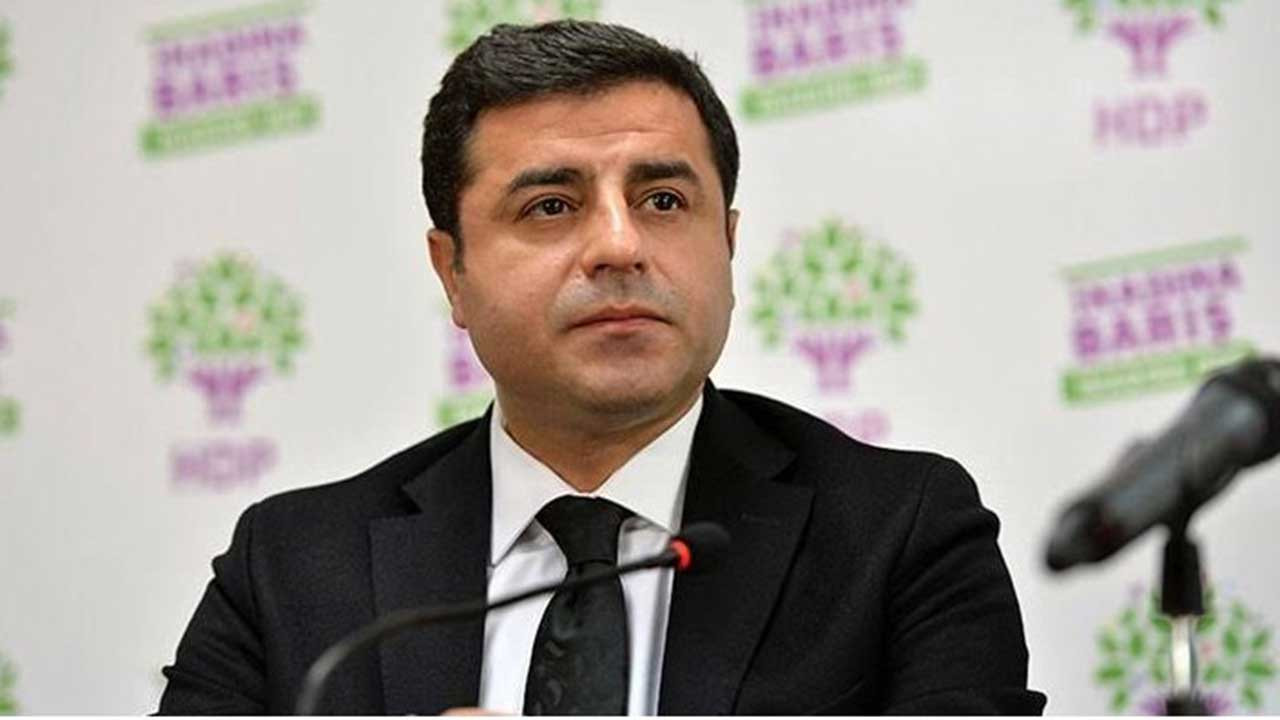 Demirtaş'tan EYT paylaşımı: Şimdi sırada, emekliliği hak eden iki kişi daha var