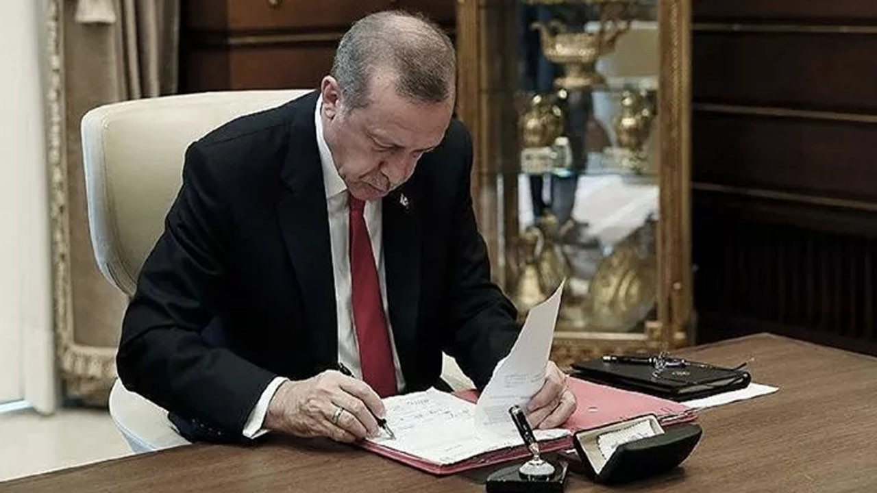 Erdoğan'ın Dışişleri'nde yaptığı atamalar Resmi Gazete'de