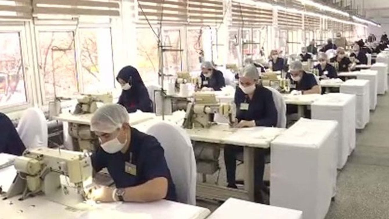 İzinsiz yabancı çalıştırma cezası yüzde 122 arttı