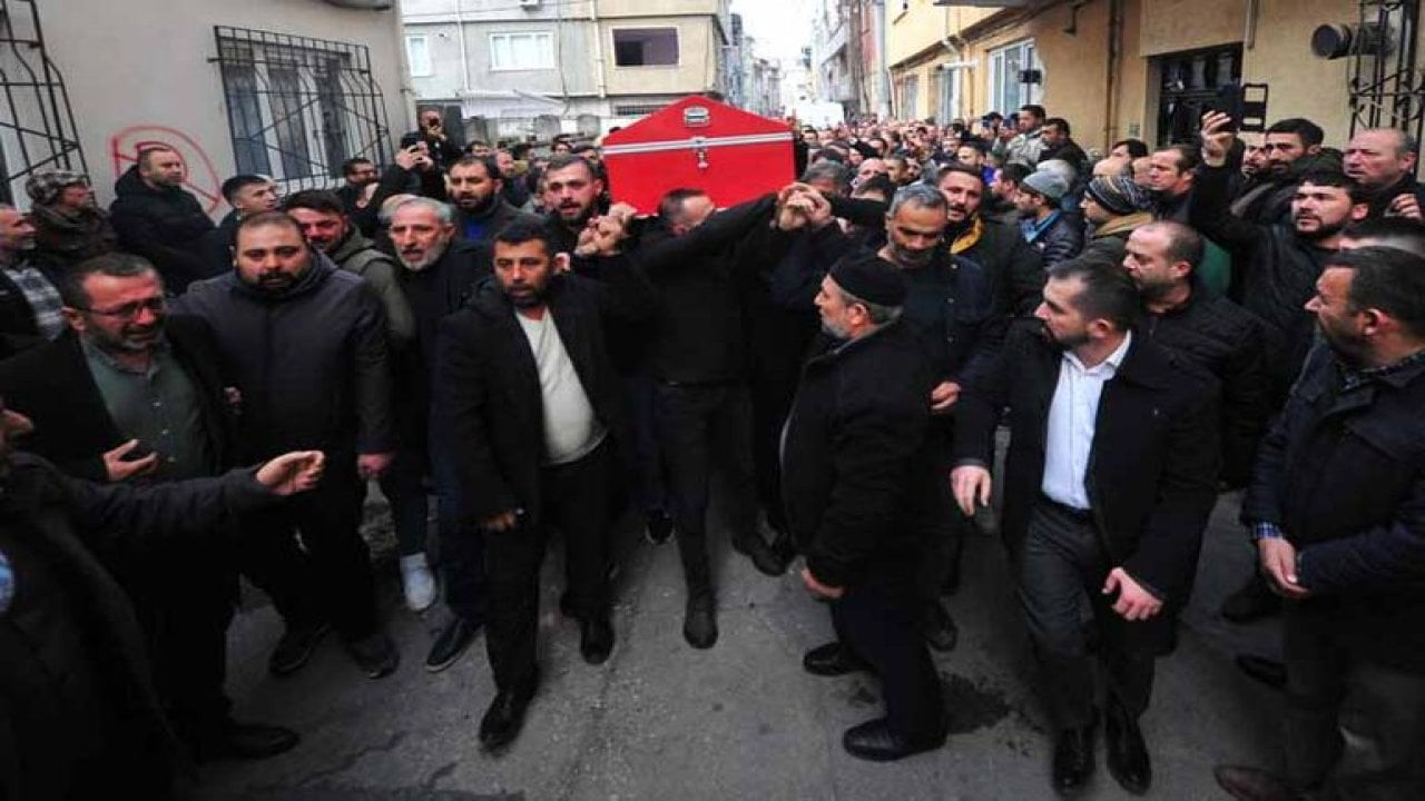 Öldürülen eski Ülkü Ocakları Başkanı Sinan Ateş'in cenazesi Bursa'dan kaldırıldı