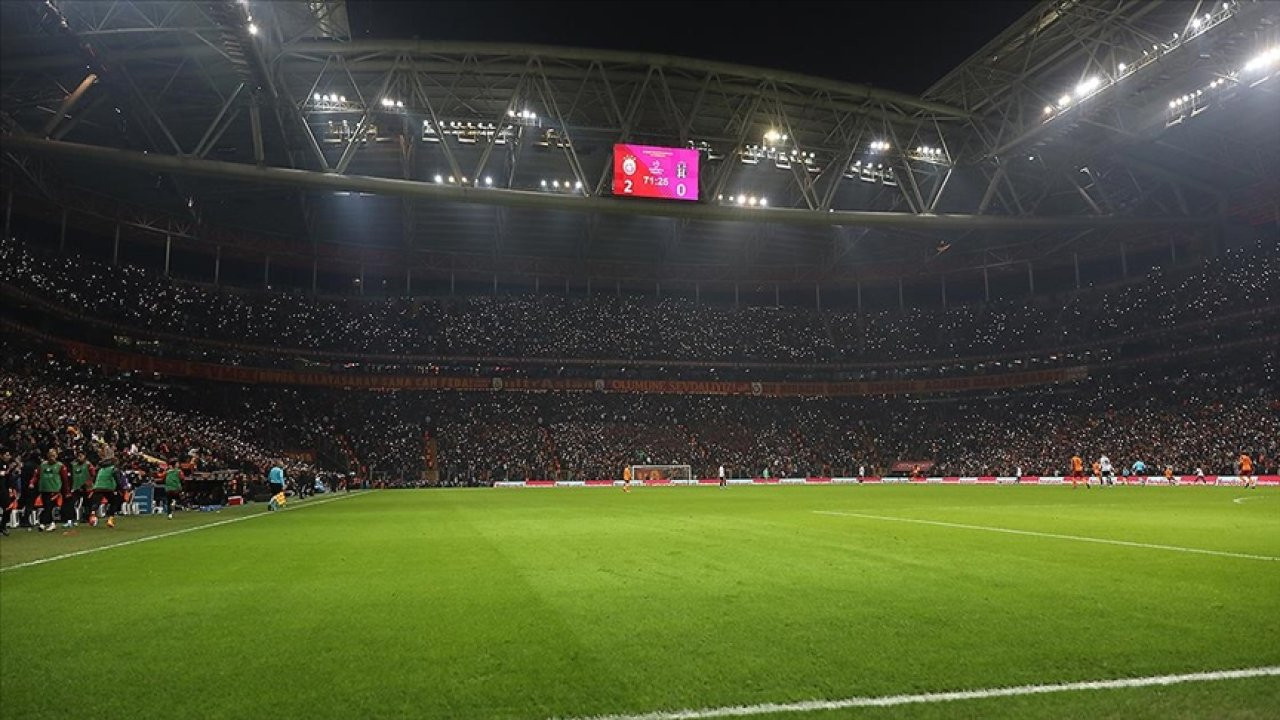 2022'de 4.9 milyon taraftar Süper Lig maçlarını tribünden izledi