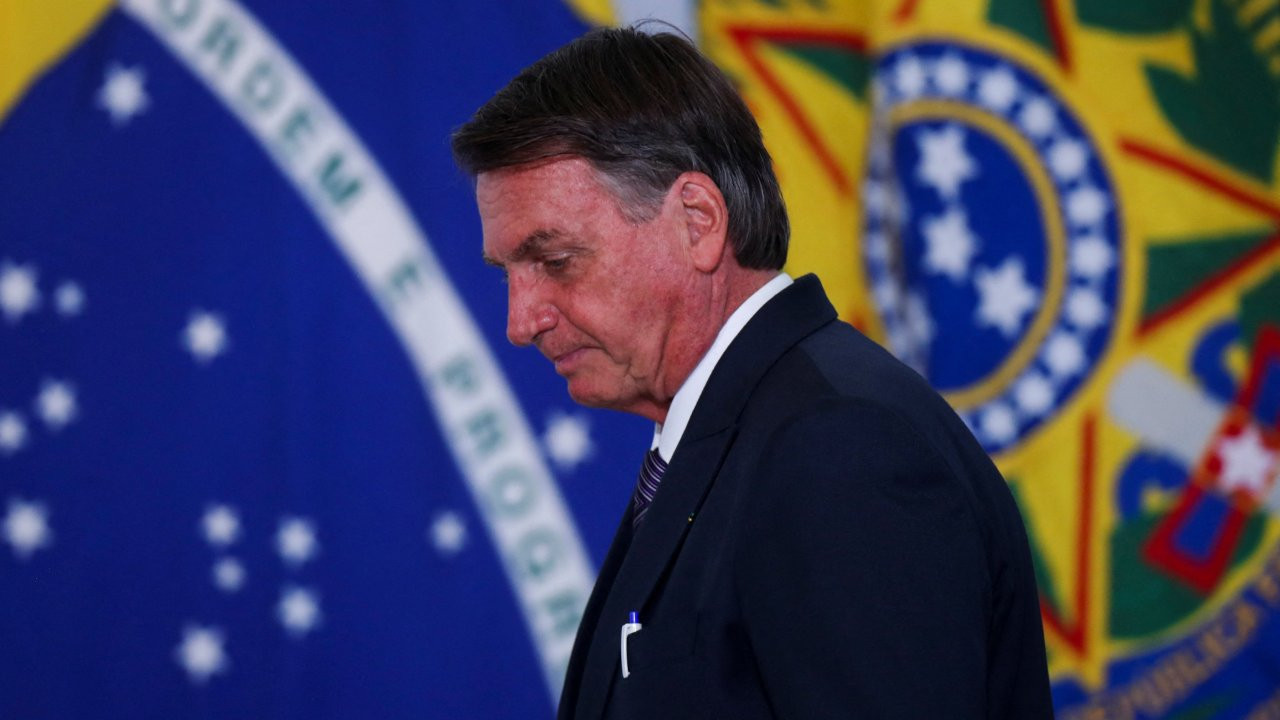 Aşırı sağcı Bolsonaro 30 Mart'ta Brezilya'ya dönecek