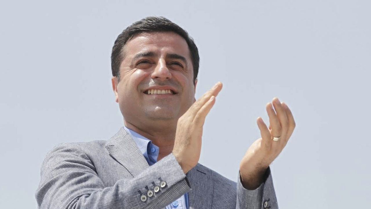 Selahattin Demirtaş: Coşkuyla kazanacağız, el ele kazanacağız, mutlaka kazanacağız