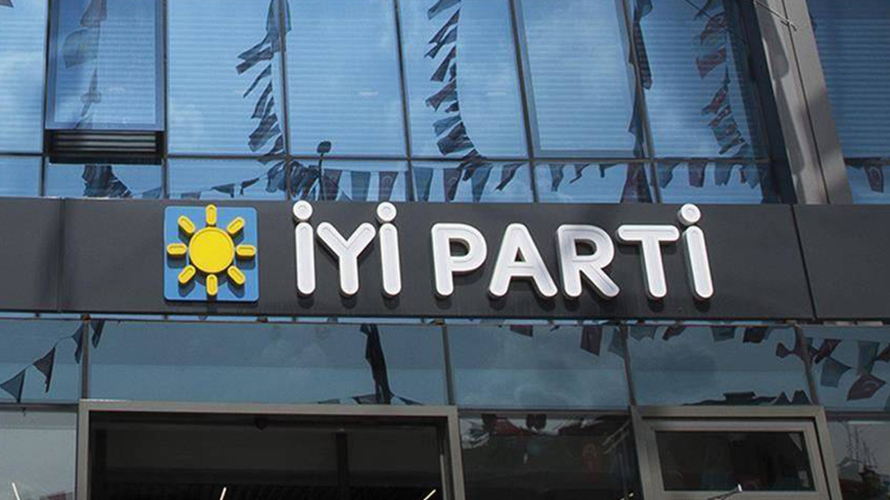 İYİ Partililer paylaştı: AKP/Cumhur İttifakı ile asla birlikte olmadık, olmayacağız