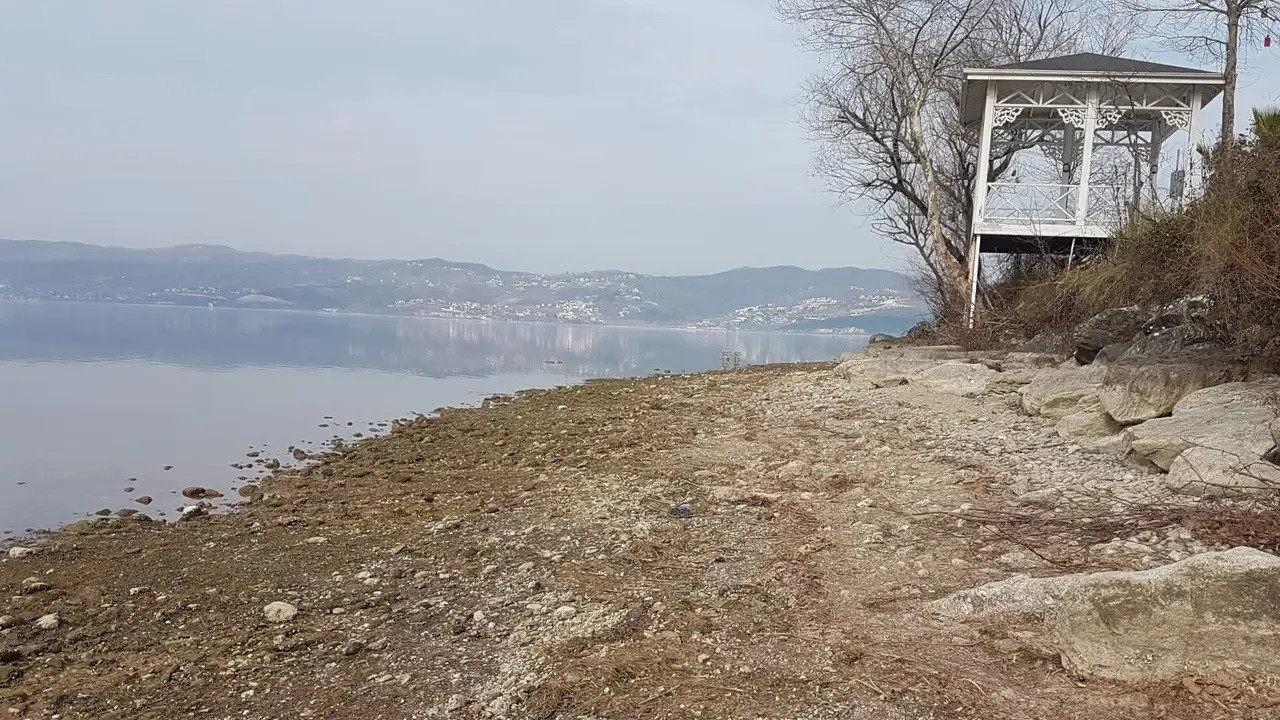 Sapanca Gölü'nde su seviyesi 30,95 metreye düştü