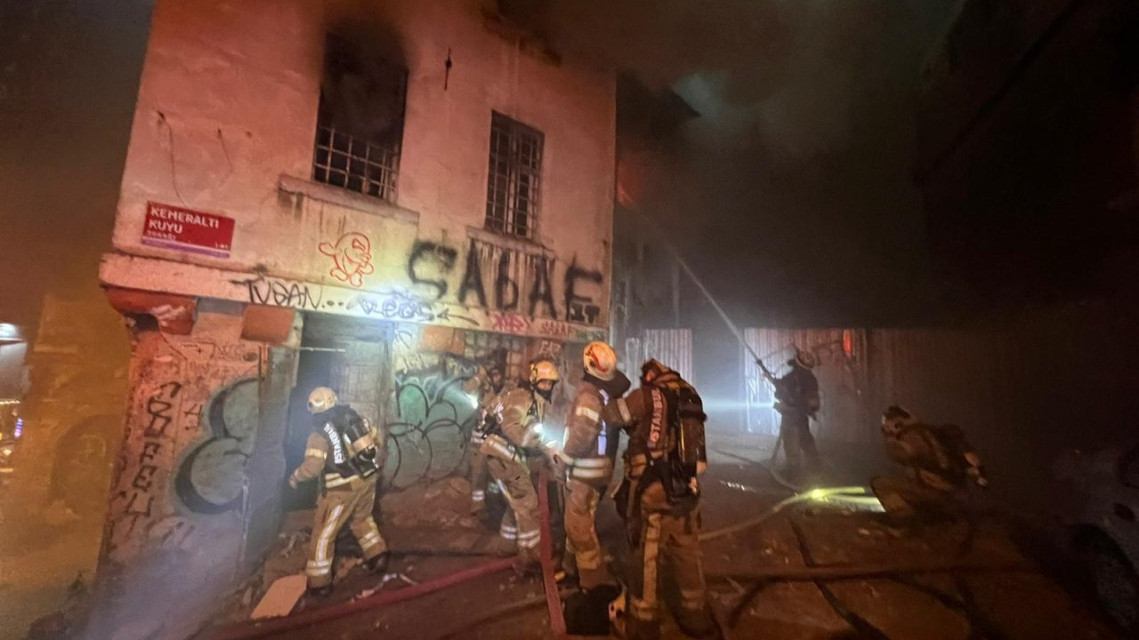 Karaköy'deki Surp Pırgiç Ermeni kilisesinde yangın: İki ölü