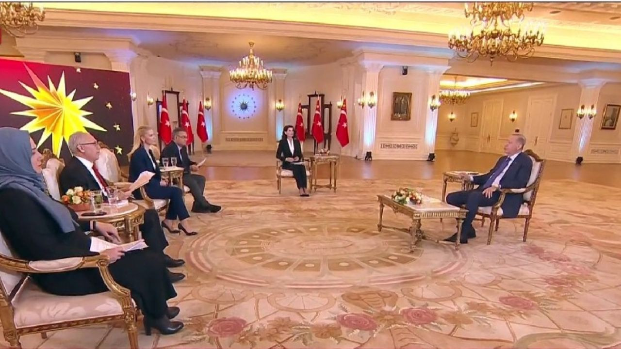 Erdoğan: Yeniden adaylık önünde hiçbir engel yok