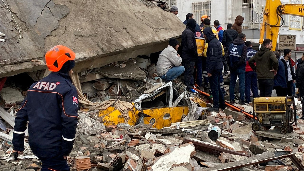 Naci Görür ve Hollandalı uzmanın üç gün önceki deprem uyarısı gündem oldu