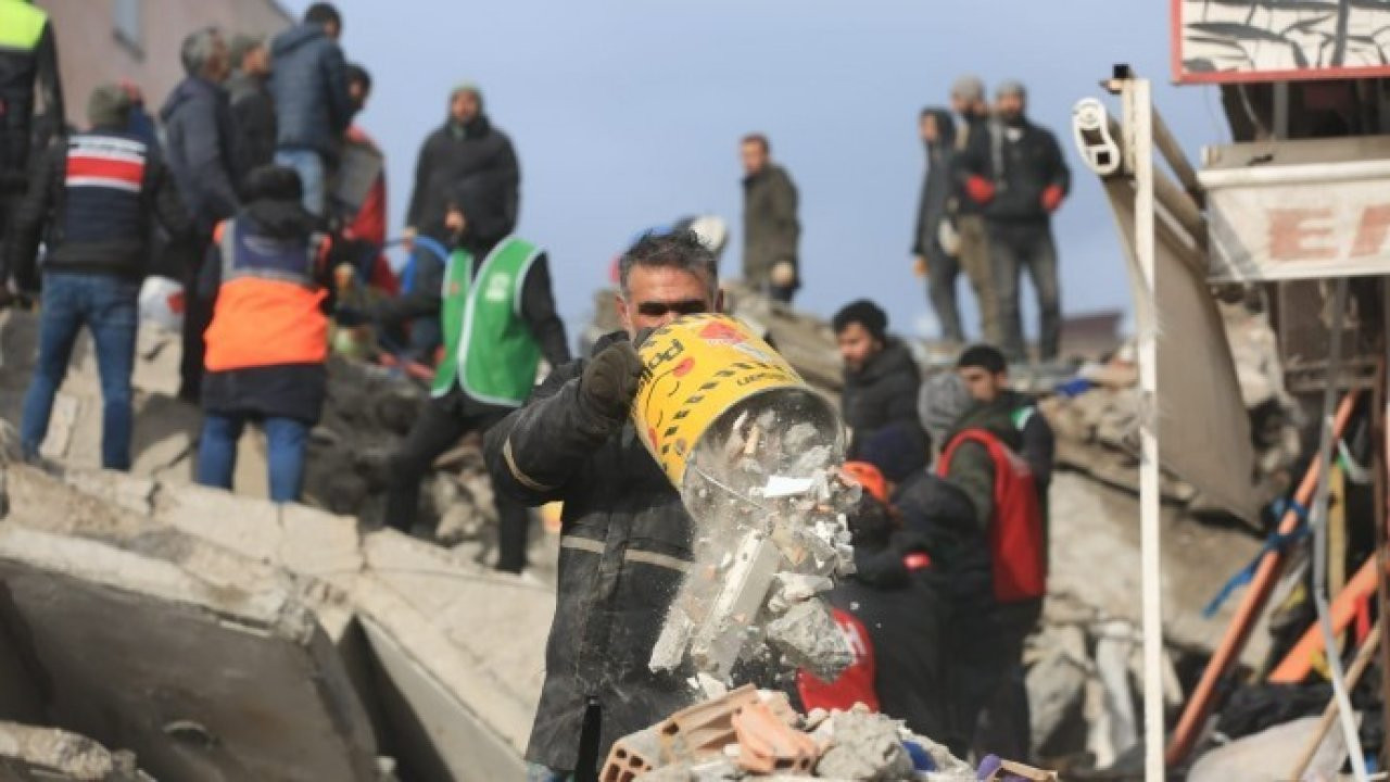 HDP Deprem Kriz Koordinasyonu: Yardımların ulaştırılmasında zorluk çıkartılıyor