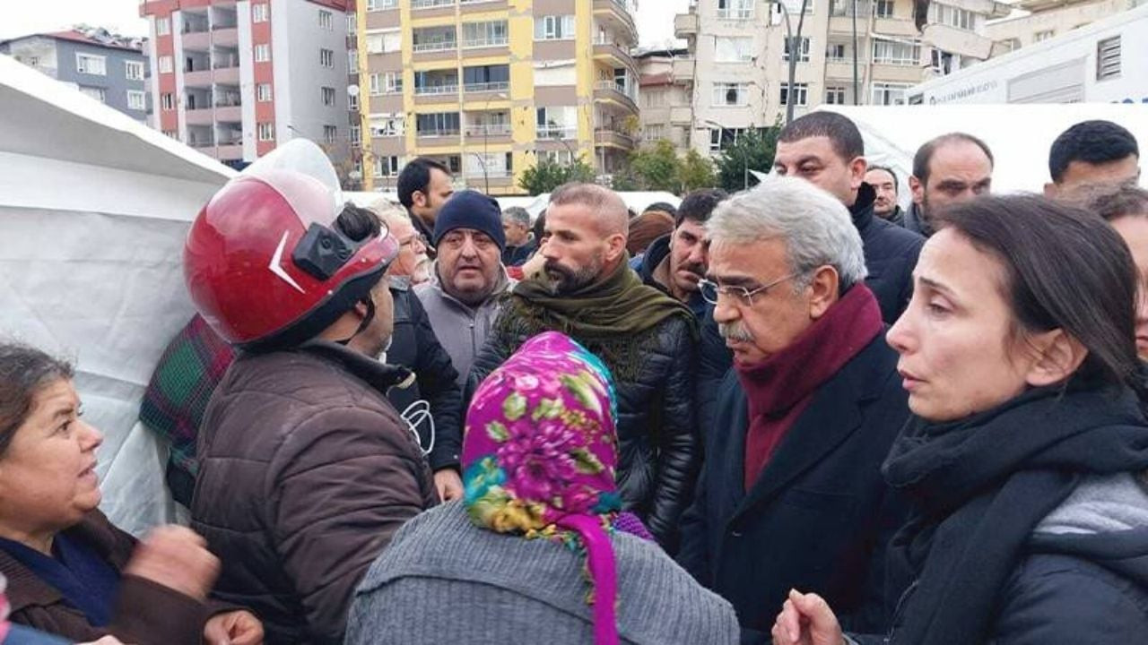 Mithat Sancar: Depremi trajediye dönüştüren şey yönetimlerdir