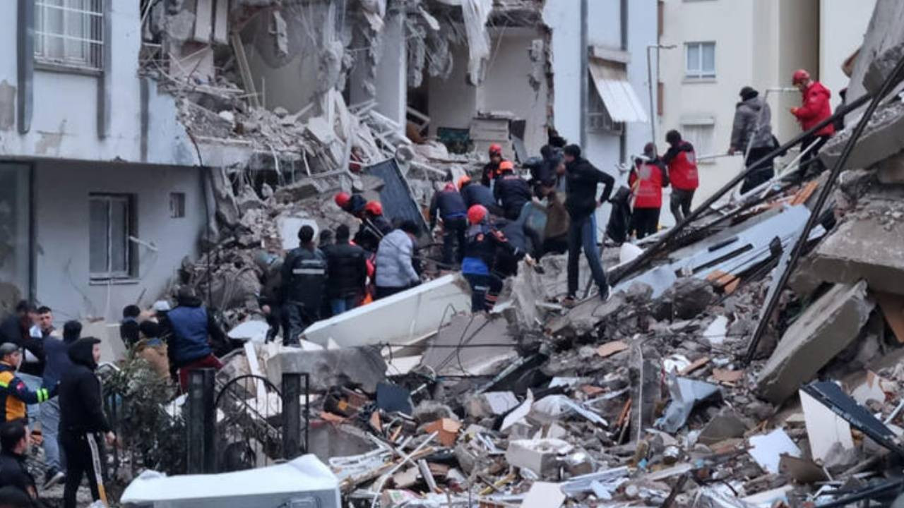 Deprem bölgesindeki raporlu hastalara reçetesiz ilaç temini sağlanacak