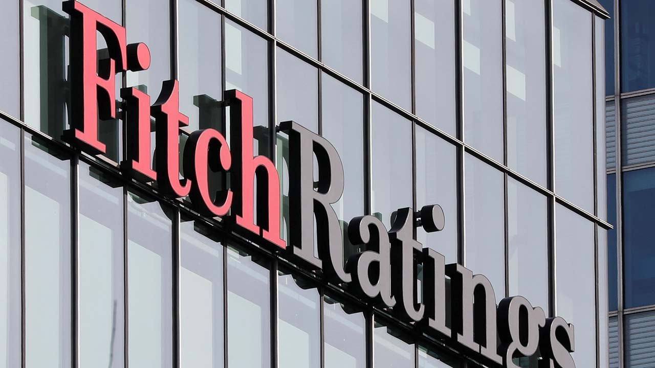 Fitch, Türkiye'nin negatif görünümünü değiştirmedi