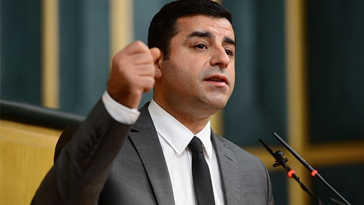 Demirtaş'tan gazetecilere destek mesajı