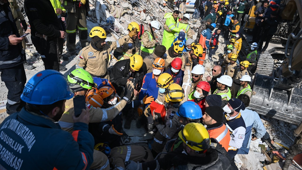 Depremde dokuzuncu gün: Sekiz kişi 170 saatin ardından kurtarıldı