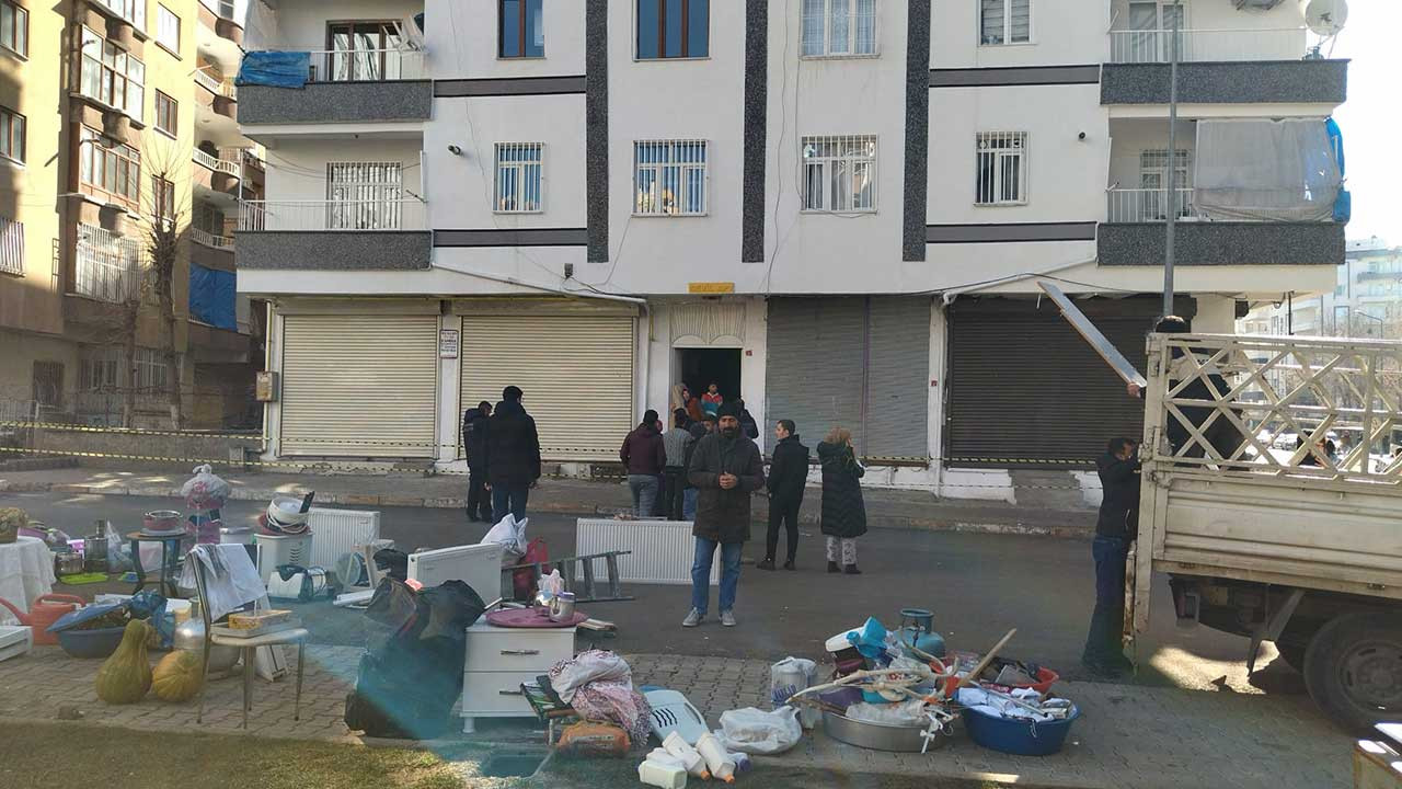 Diyarbakır'da hasarlı binalar boşaltılıyor: Bir mahallede 60 bina mühürlenecek