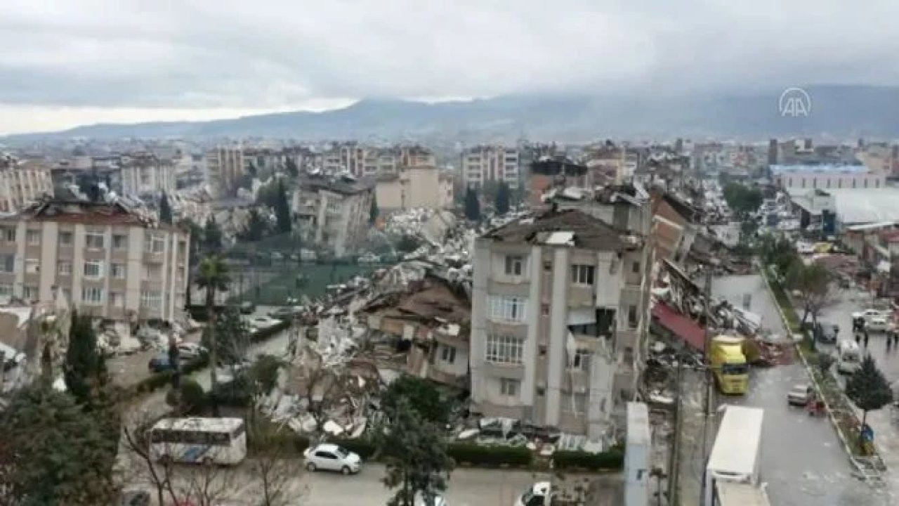 Prof. Dr. Alpay Azap: Deprem bölgesinde salgın tehdidi var