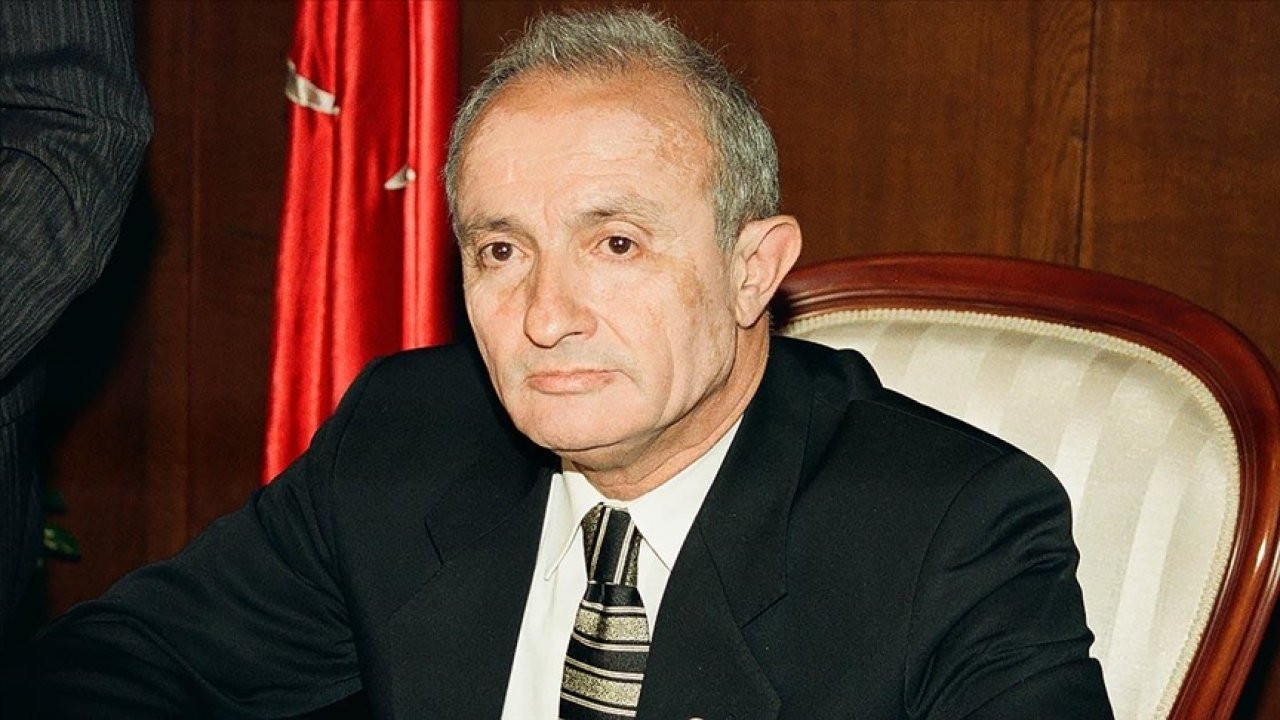 Vural Savaş vefat etti