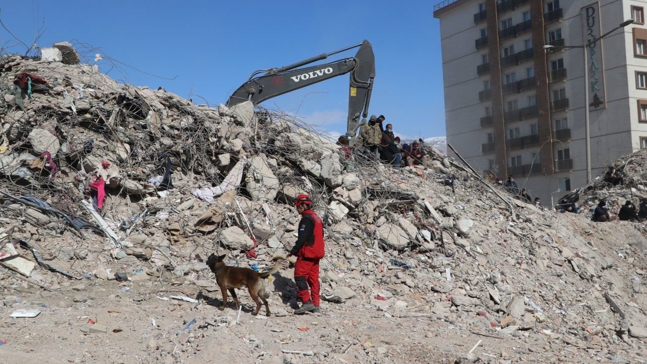 Daha İyi Yargı Derneği: Yargı delilleri tespit etmeden enkaz kaldırmak suçtur