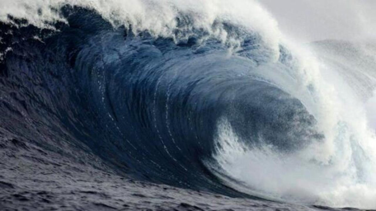 Akdeniz Sismoloji Merkezi'nden tsunami uyarısı