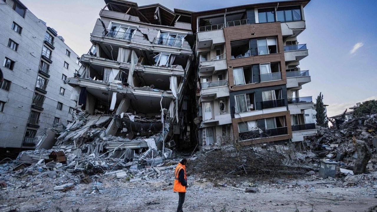 Deprem bölgesi için üç günde 6 milyarlık sekiz ihale yapıldı