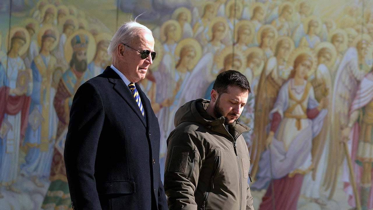 Biden'dan Zelenskiy'ye net yanıt: Şu aşamada Ukrayna'ya F-16 gönderilmeyecek