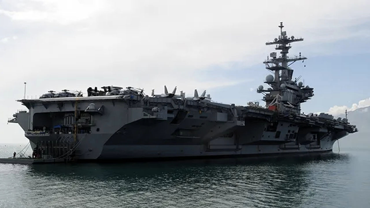 USS Hershel Williams gemisi Türkiye'ye geliyor