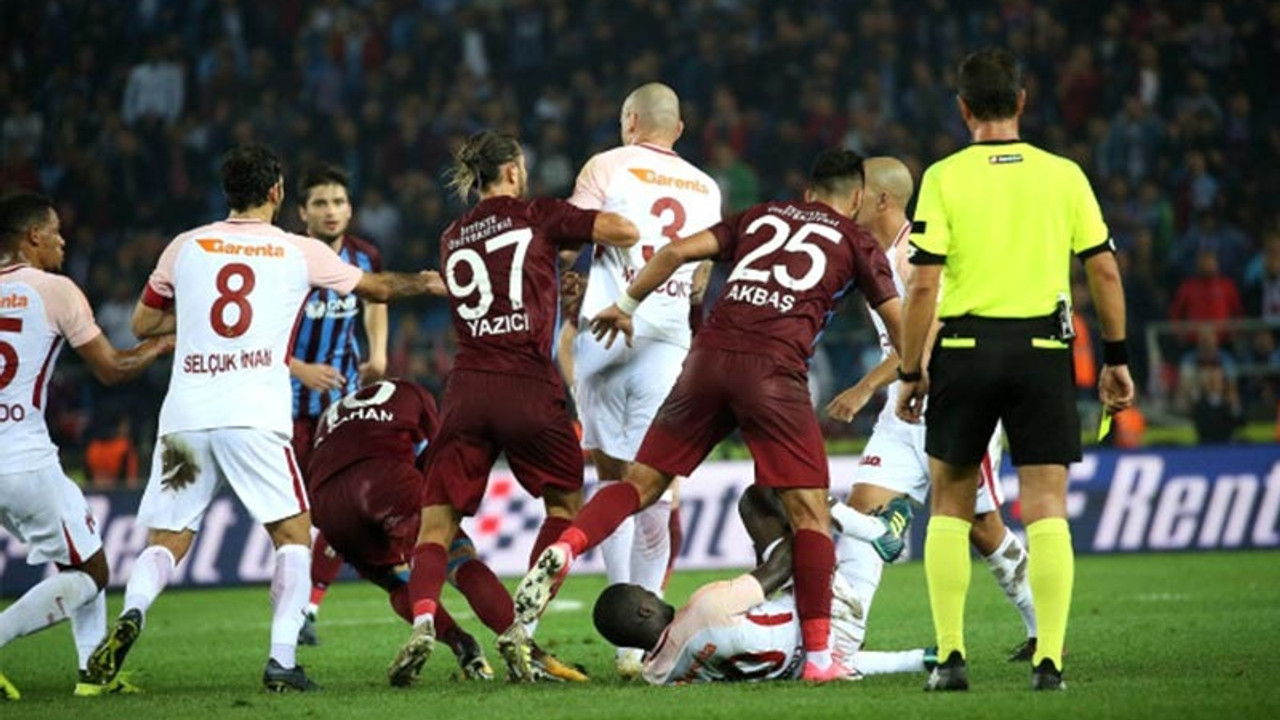 Trabzonspor lider Galatasaray'ı devirdi