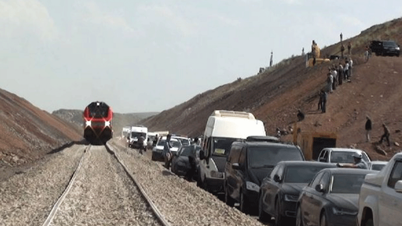 Çin'den bineceğiz Londra'da ineceğiz