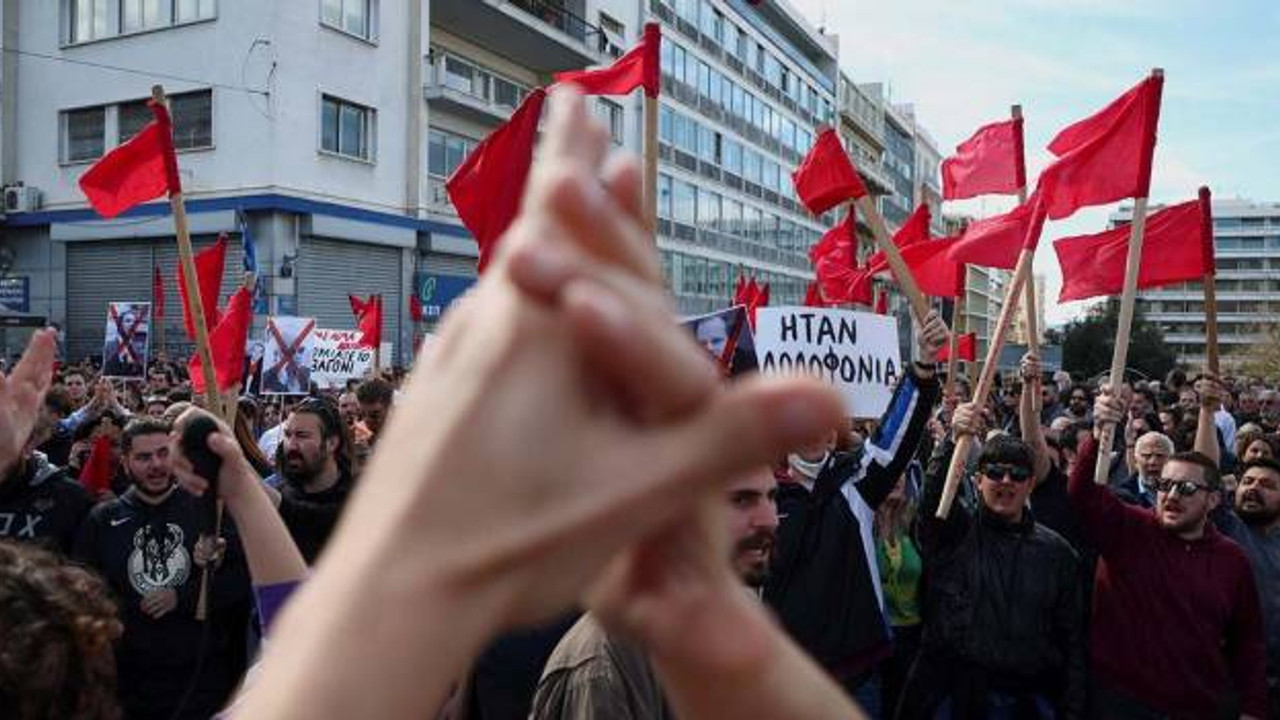 Yunanistan'da grevler büyüyor: Demiryolu işçilerinin grevine liman işçileri ve kamu işçileri de katıldı