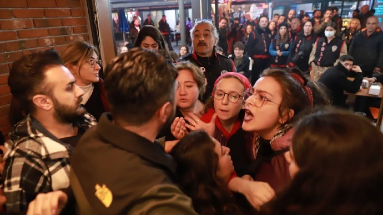 İzmir'de 8 Mart yürüyüşü sonrası gözaltı