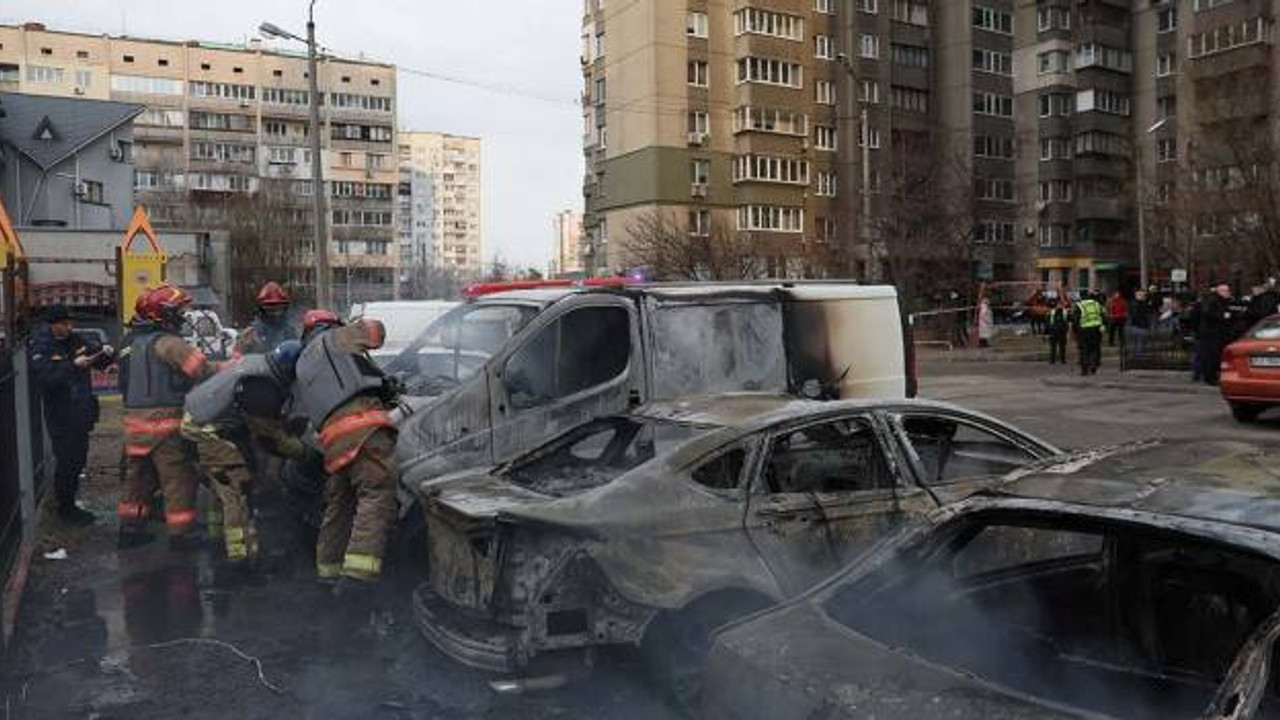 Rusya'dan Ukrayna'ya son beş ayın en ağır bombardımanı: Altı kişi öldü, Kiev'in yüzde 40'ı elektriksiz kaldı