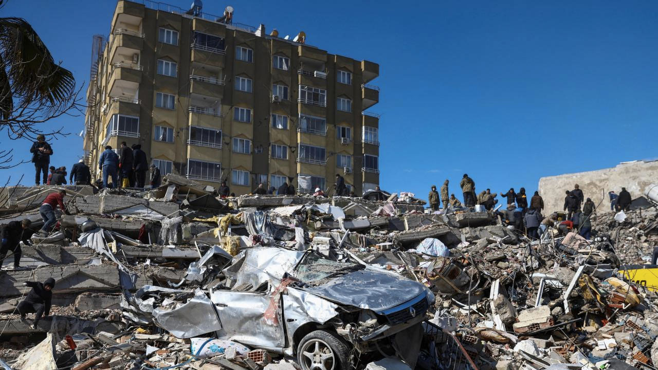 Deprem bölgesinde görev alan doktor: Sahada ilk haftalarda sağlık adına hiçbir şey yoktu