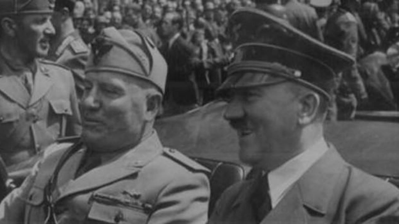 Mussolini'den alıntı yapan kamu görevlisi istifa etti