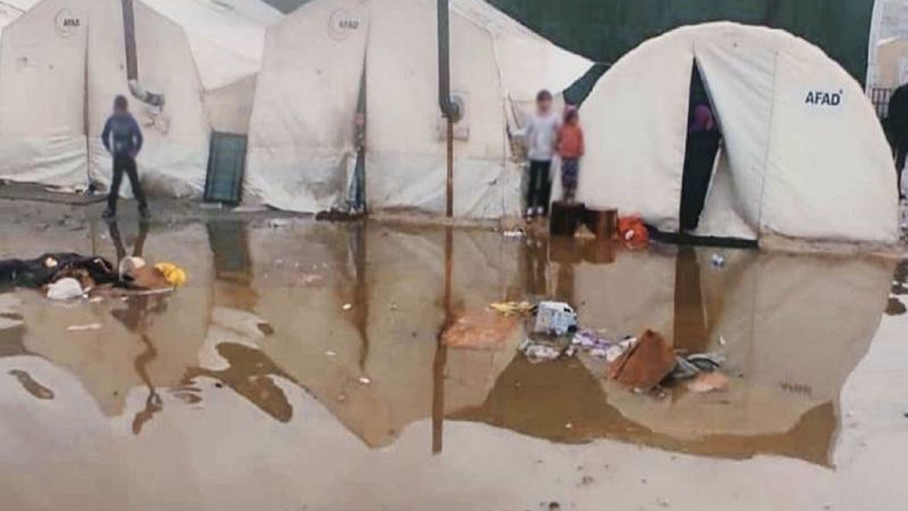 Deprem bölgesinde sağanak yağış devam edecek