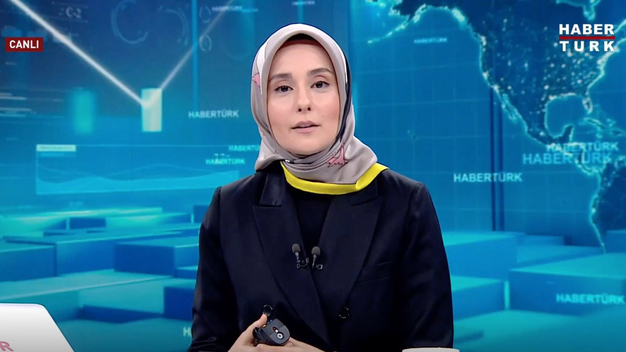 Habertürk'te ilk başörtülü spiker